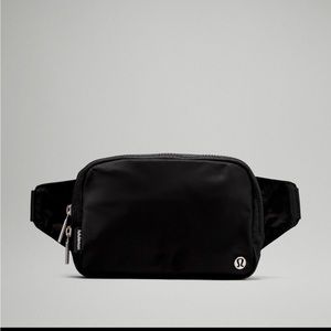 LARGE SIZE Lululemon Everywhere Belt Bag Crossbody Fanny Pack